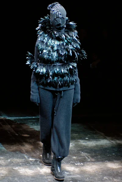 Look 28